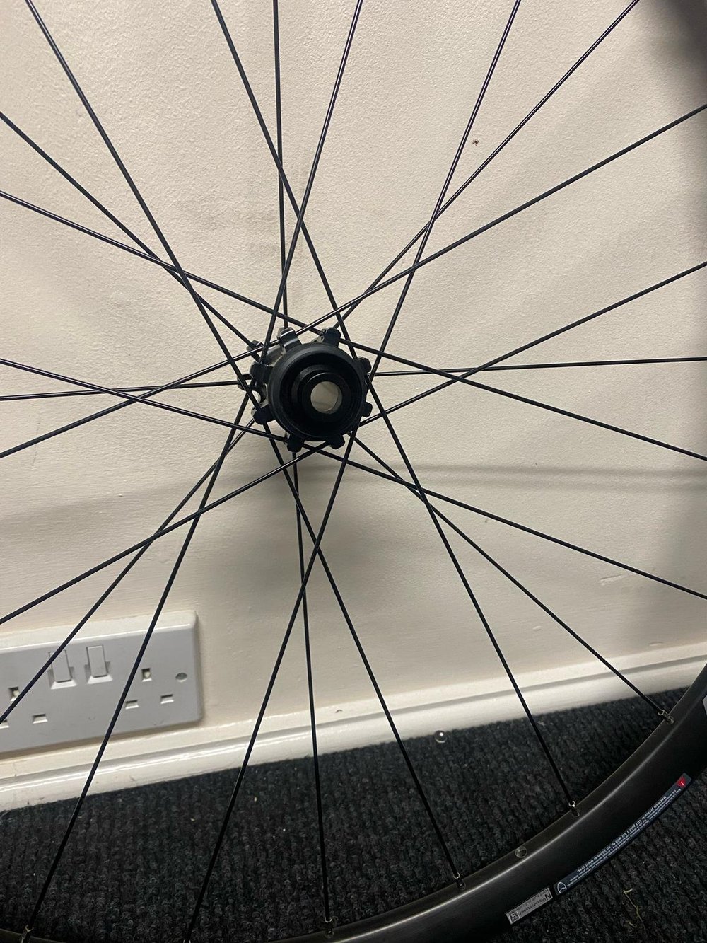 vision team 30 wheelset shimano freehub. (pair) — Broken Spoke Cycles